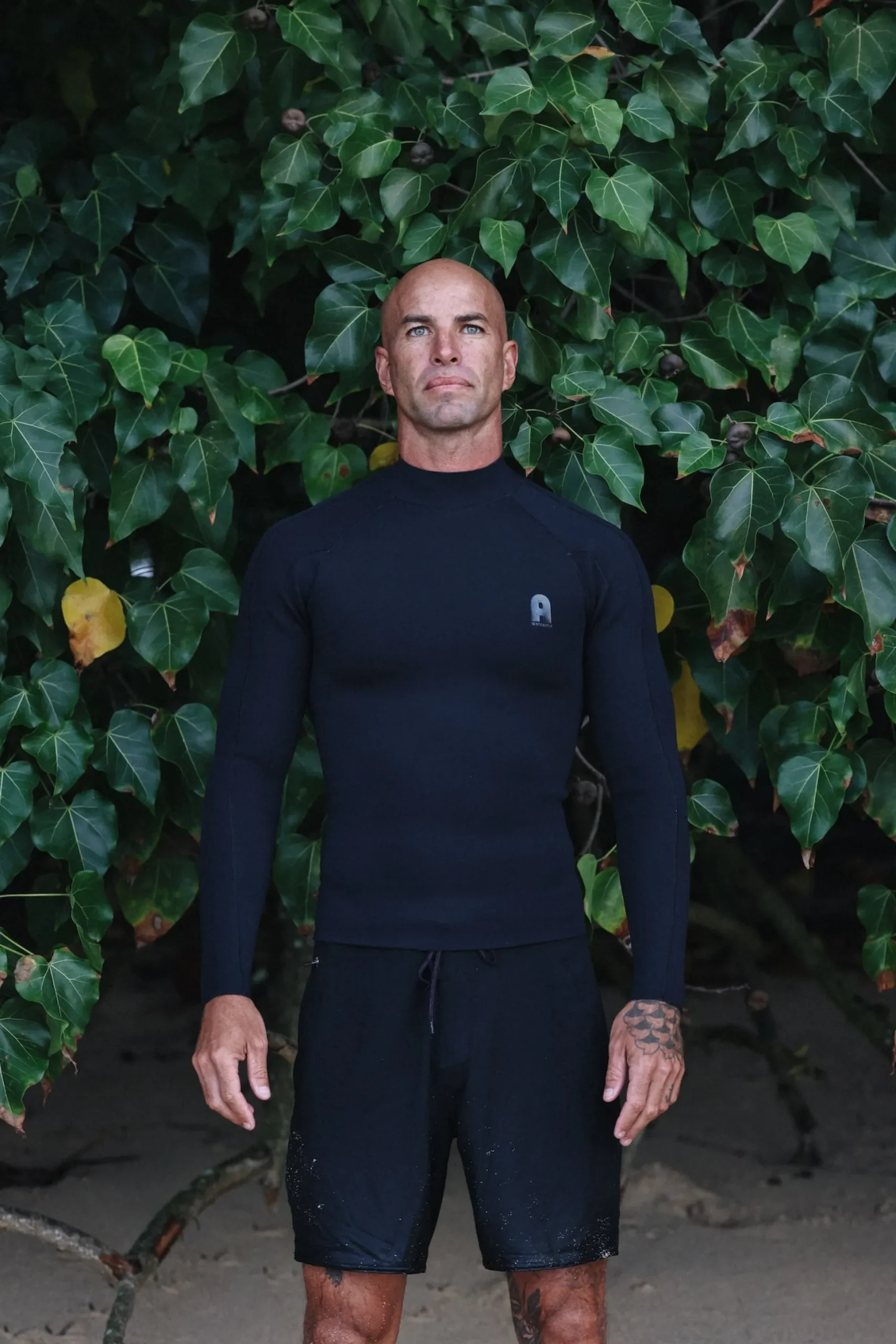 Buzzy Top 2mm Back Zip – Black