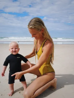 Honu Mini Springsuit - Black