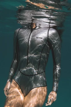 Lotte Springsuit – Silver 2mm