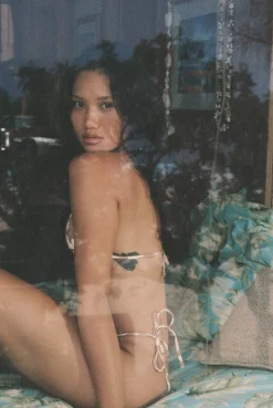 Misty Bottom - Island